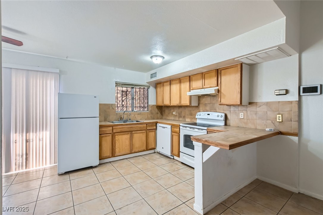 5125 Gray Lane B Property Photo 5