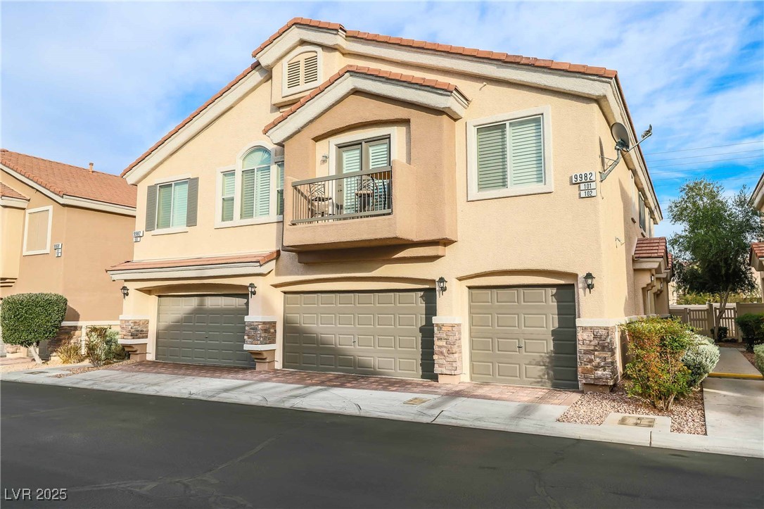9982 Aspen Rose Street 103 Property Photo 1