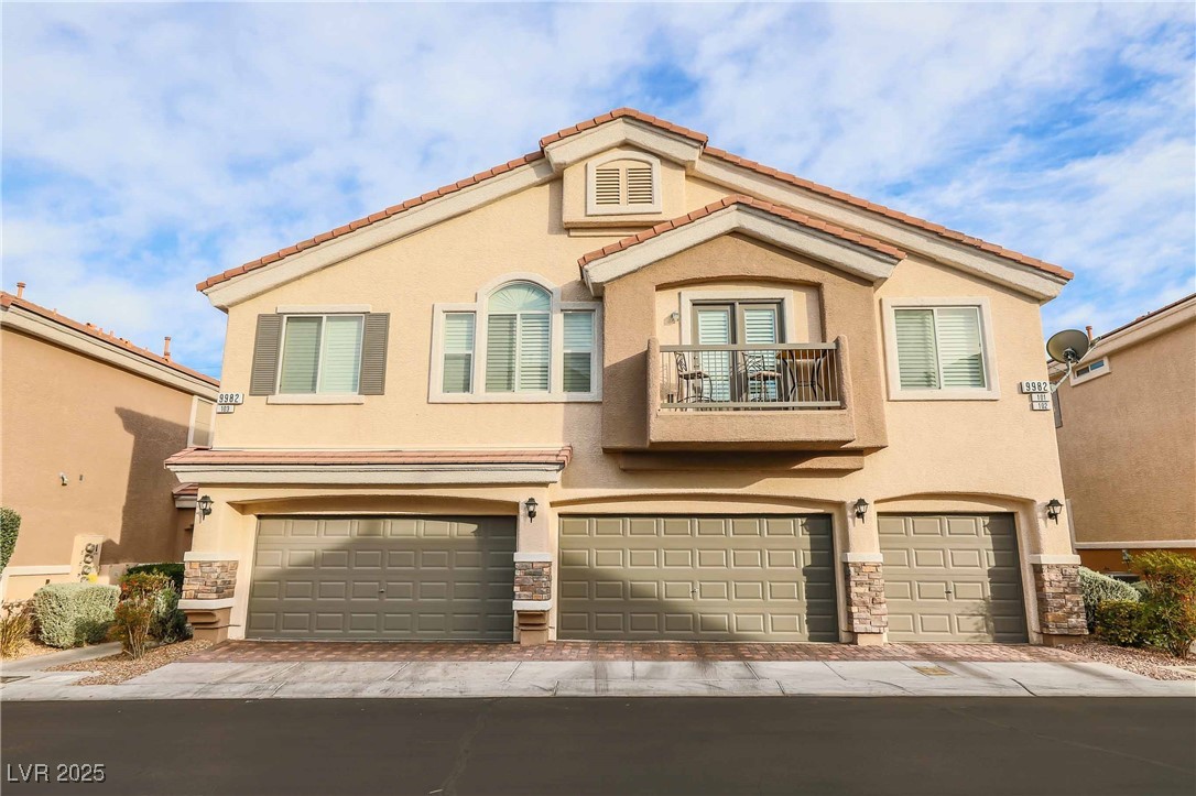9982 Aspen Rose Street 103 Property Photo 2
