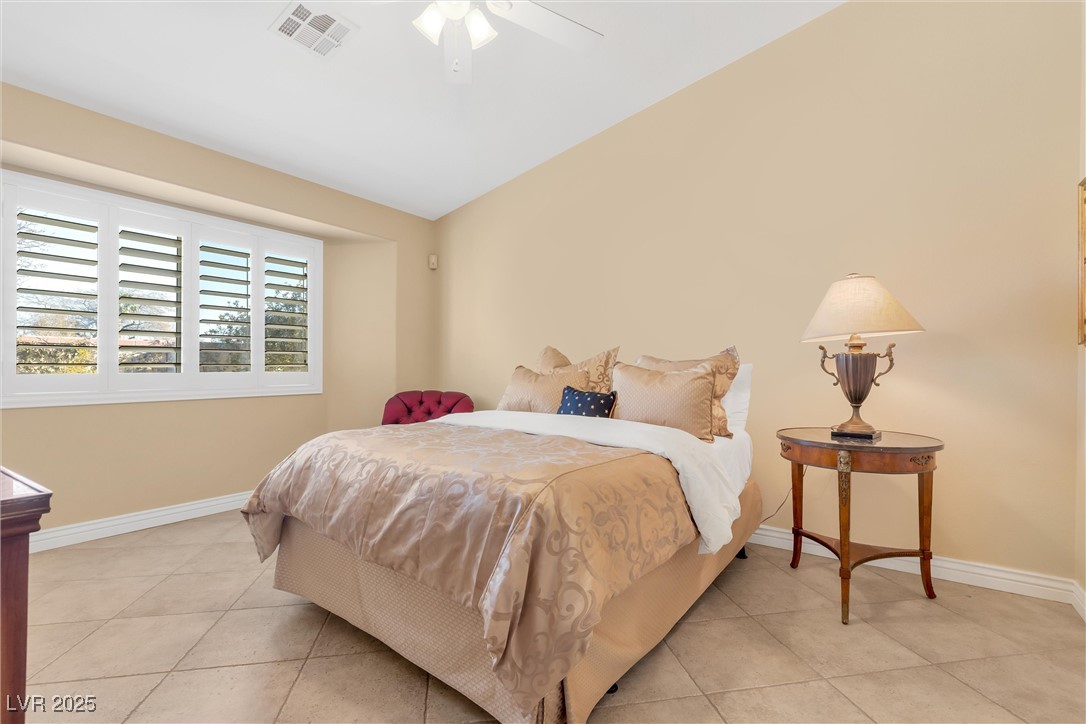 9800 Panorama Cliff Drive Property Photo 17