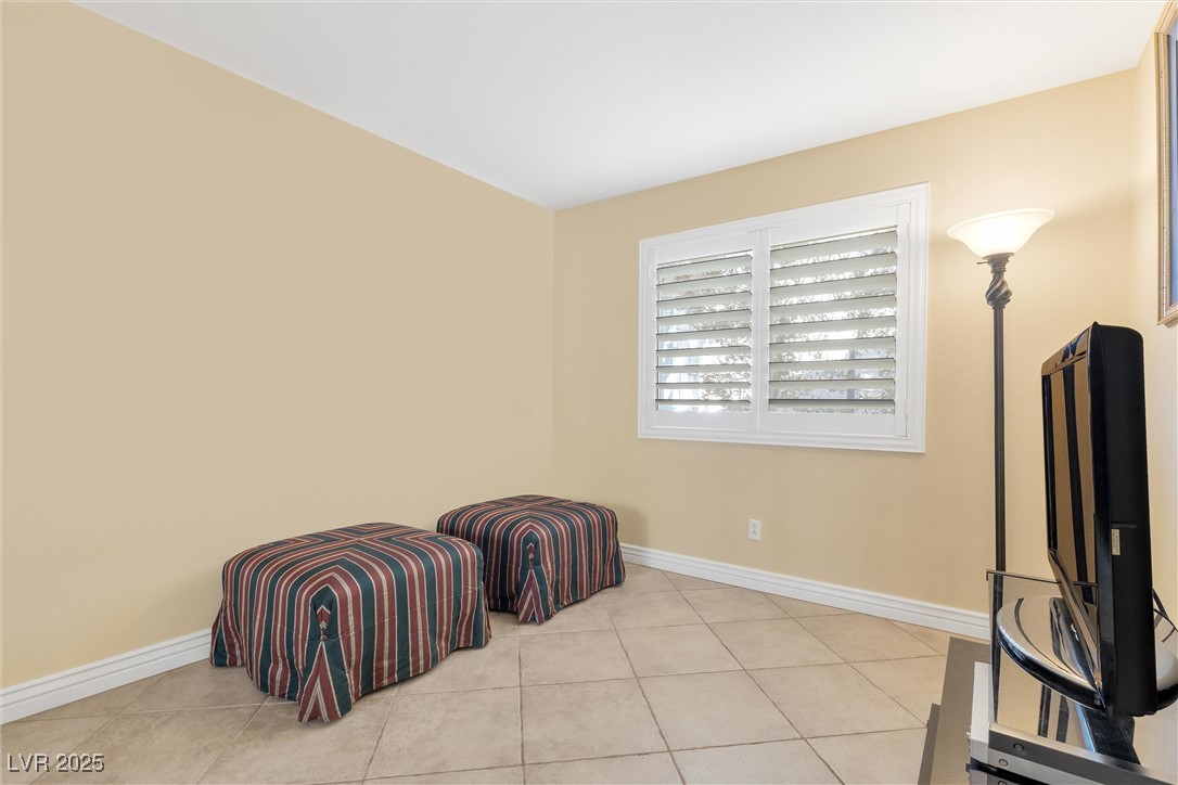 9800 Panorama Cliff Drive Property Photo 24