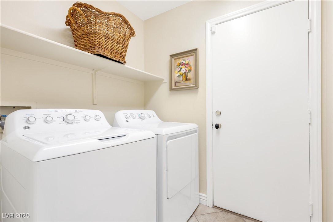 9800 Panorama Cliff Drive Property Photo 25