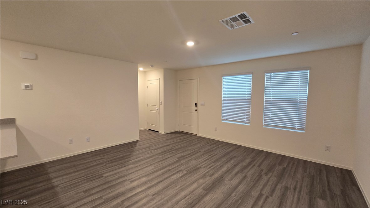 4850 Orchid Ridge Avenue Property Photo 6