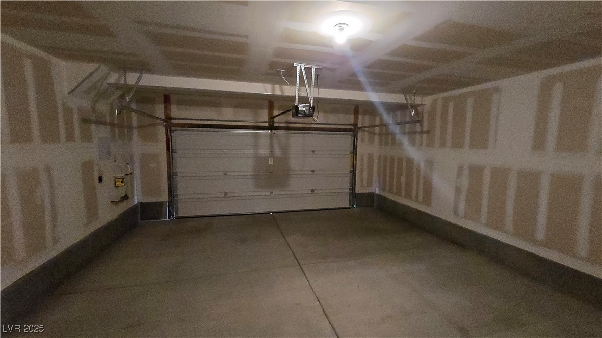 4850 Orchid Ridge Avenue Property Photo 12