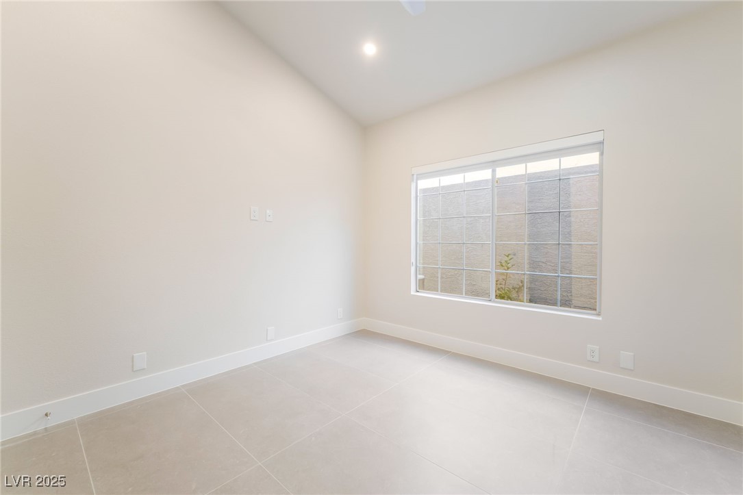 9332 Sienna Vista Drive Property Photo 31