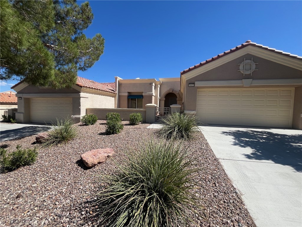10525 Mission Lakes Avenue Property Photo 1