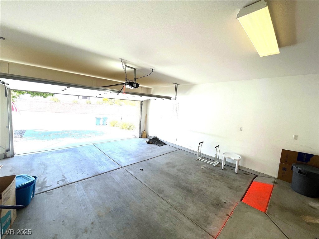 10525 Mission Lakes Avenue Property Photo 35