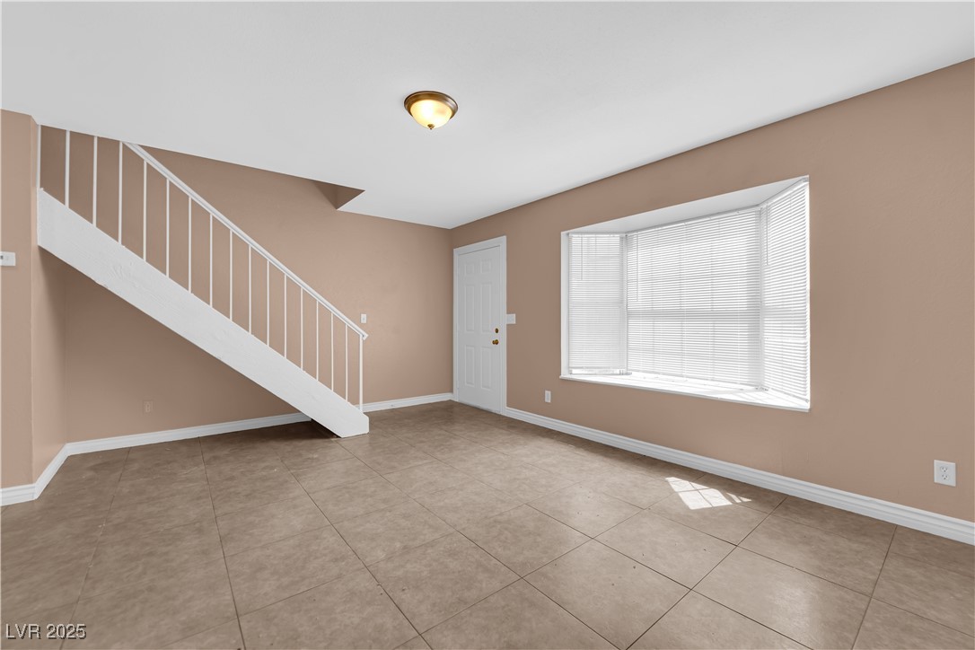 867 Flagstone Way Property Photo 7