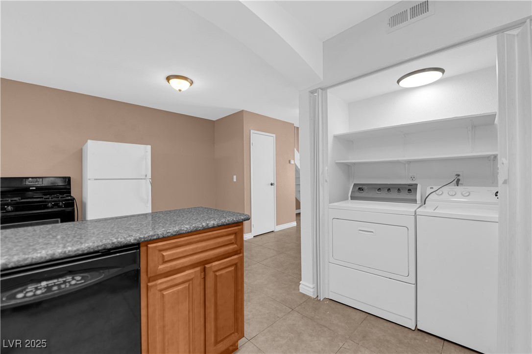 867 Flagstone Way Property Photo 16