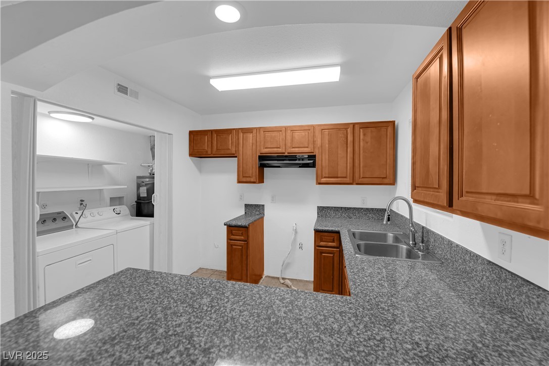 867 Flagstone Way Property Photo 18