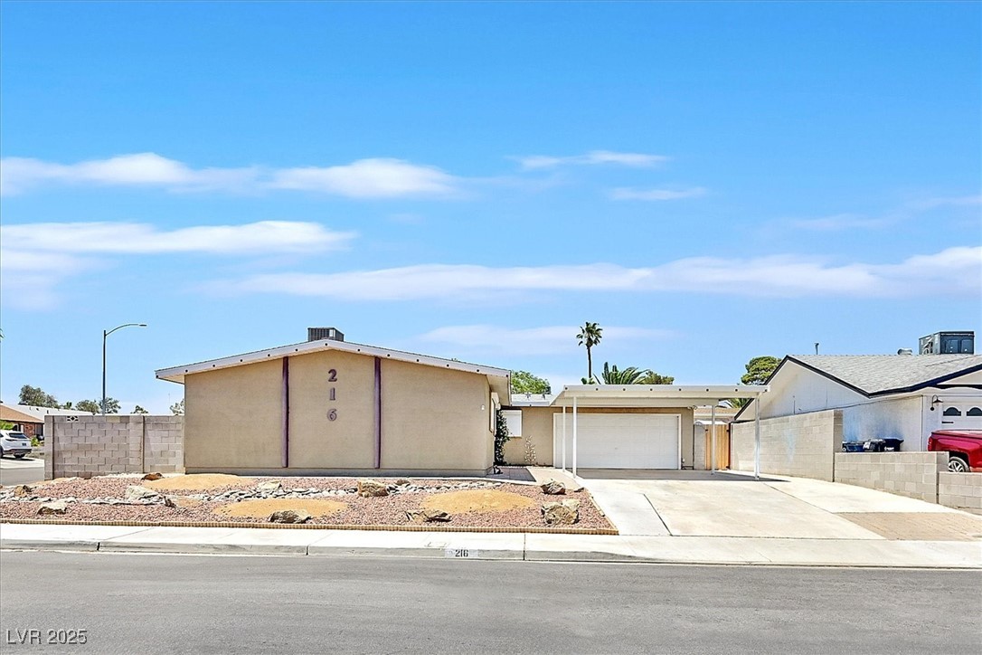 216 Lorenzi Street Property Photo 1