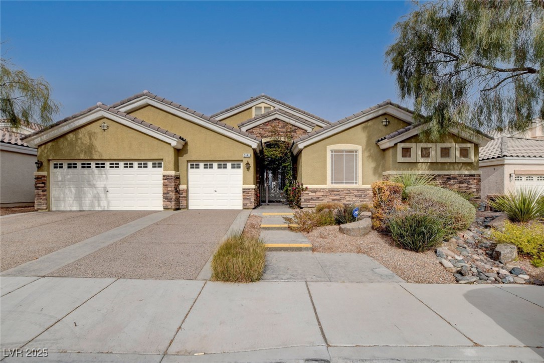 5648 Dorian Black Avenue