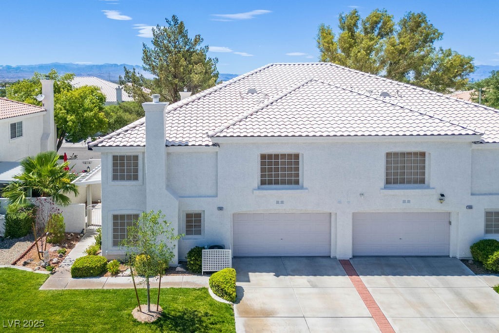 2902 Aztec Lily Lane