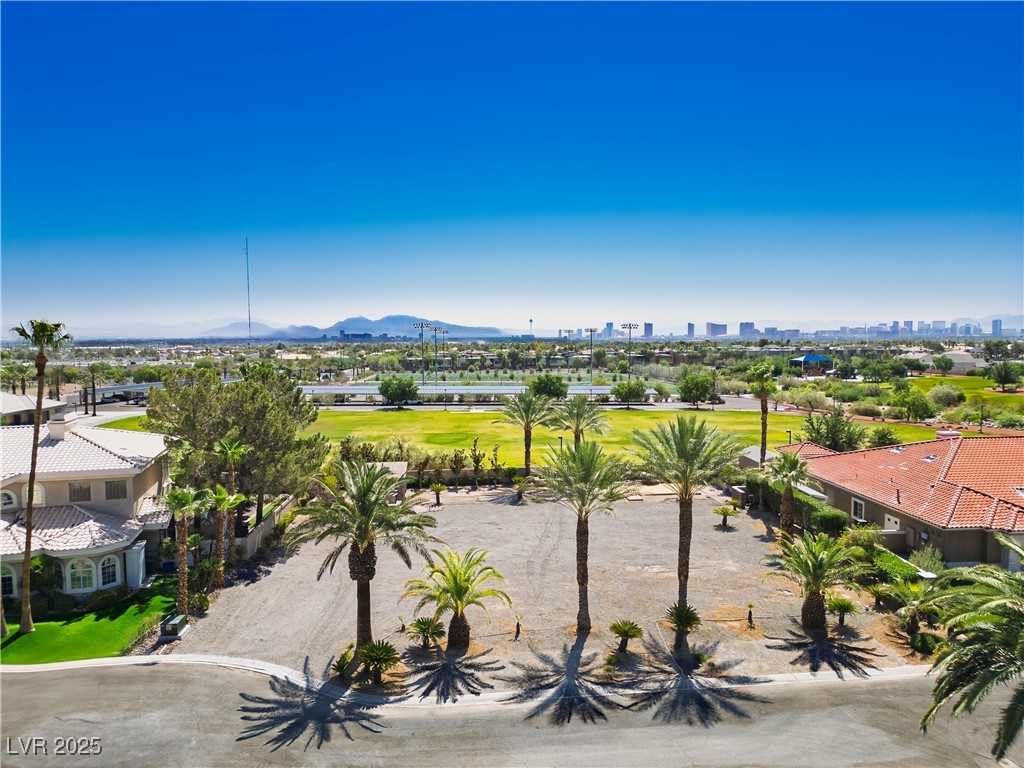 2698857 Property Photo 1