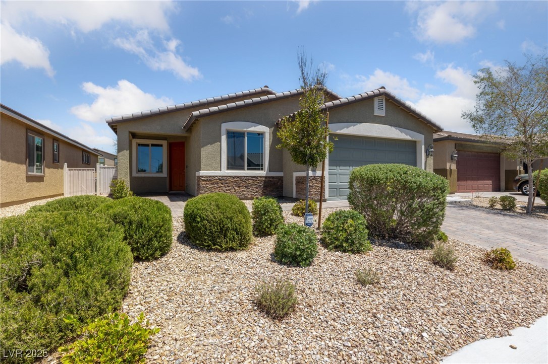 3912 Makushin Bay Avenue Property Photo 1