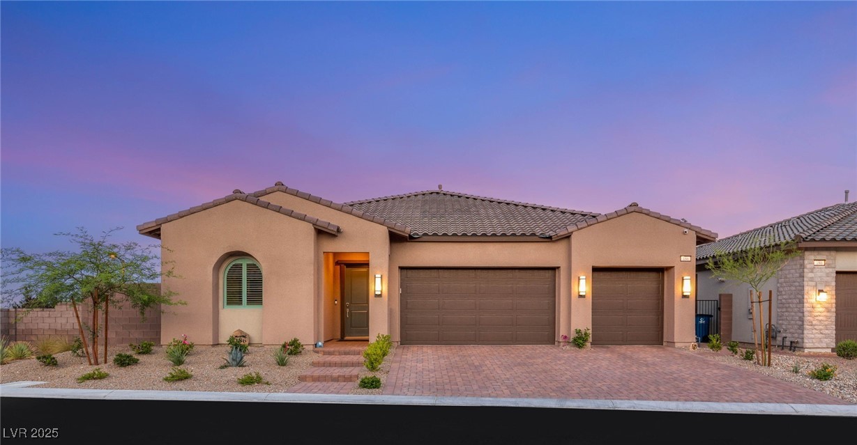 186 Vista Balla Avenue Property Photo 1