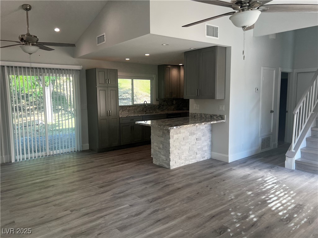 524 Greenbriar Place Property Photo 1