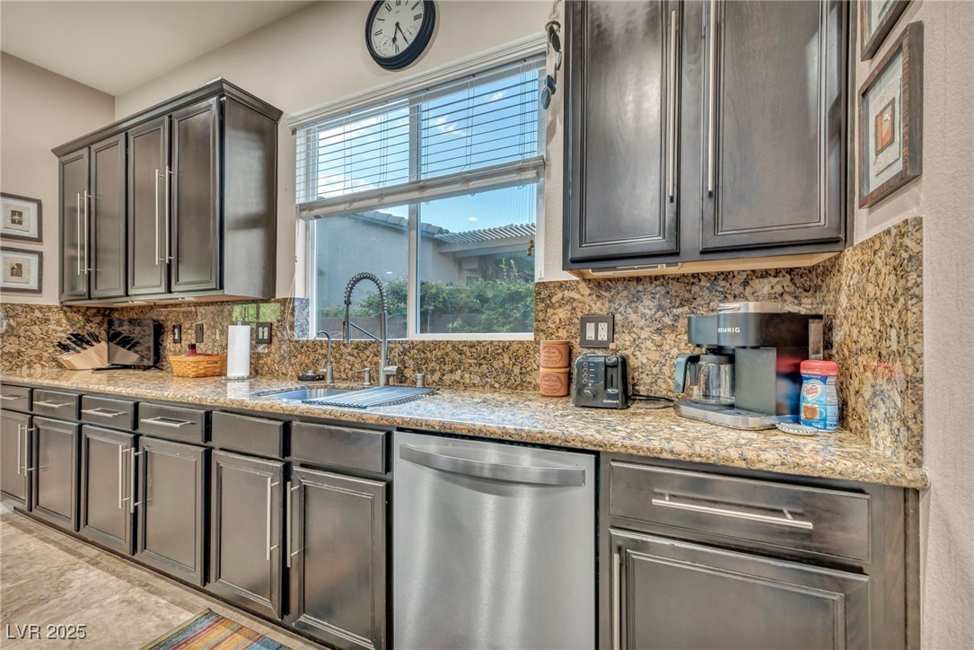 8705 Lavender Ridge Street Property Photo 13