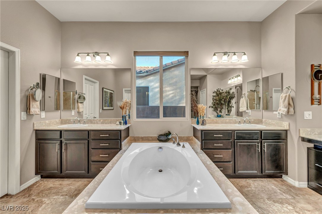 8705 Lavender Ridge Street Property Photo 30