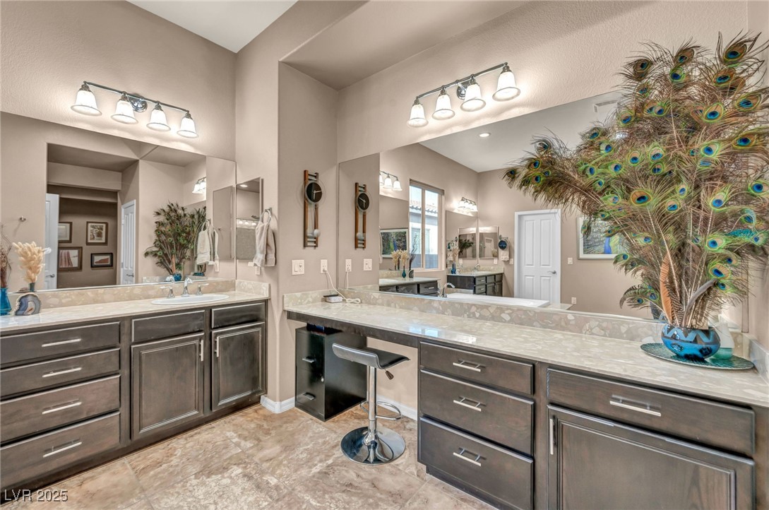 8705 Lavender Ridge Street Property Photo 31