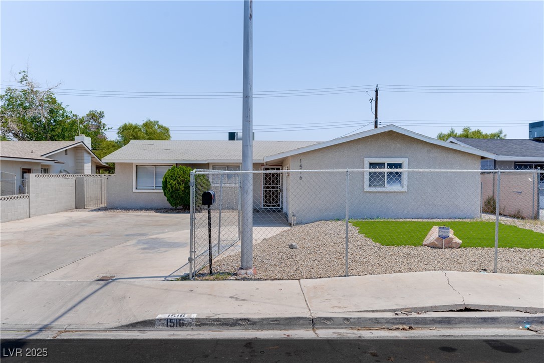 1516 Saylor Way Property Photo 1