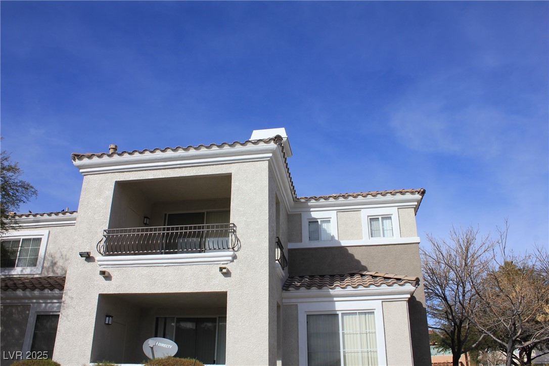 2325 Windmill Parkway 222 Property Photo 1