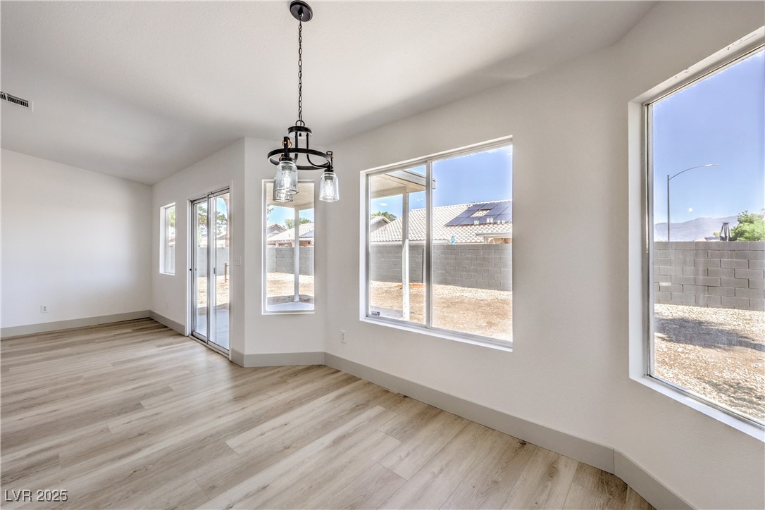 6256 Hill Haven Avenue Property Photo 11
