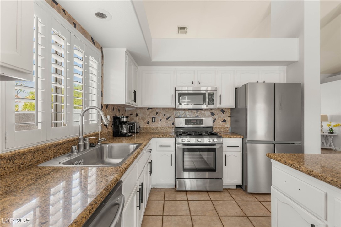 3870 Cotillion Court Property Photo 19