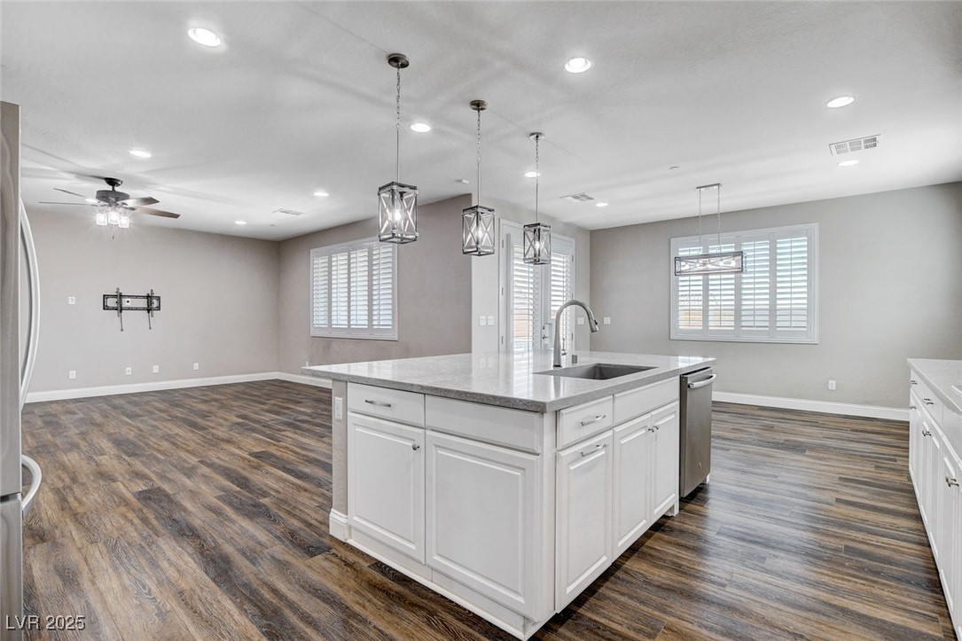 716 Cadence View Way Property Photo 12