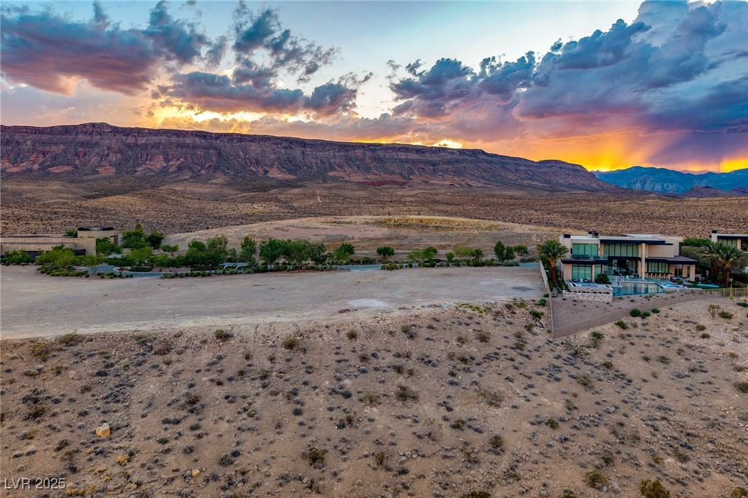 11785 Discovery Canyon Drive Property Photo 8