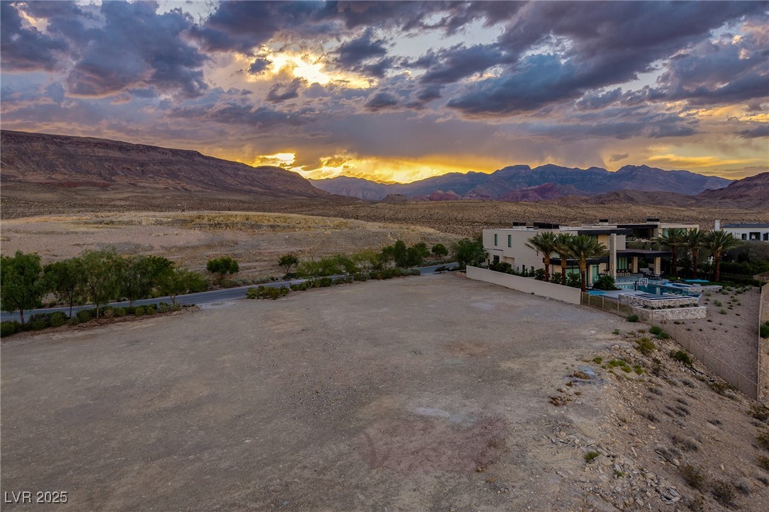 11785 Discovery Canyon Drive Property Photo 17