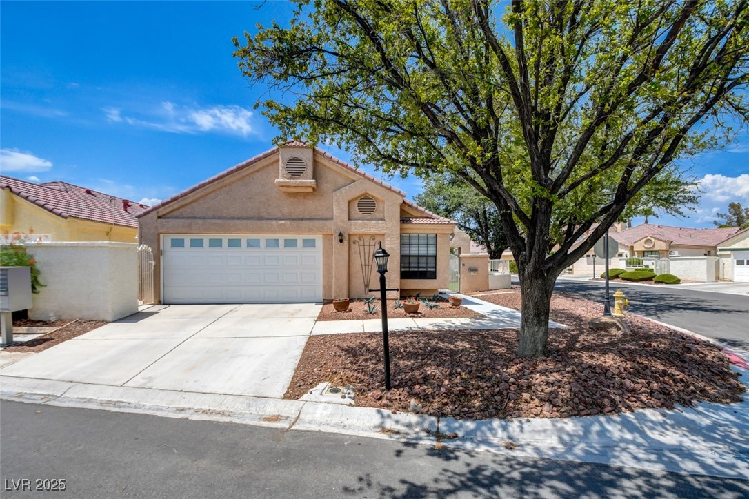 5257 Crooked Valley Drive Property Photo 1