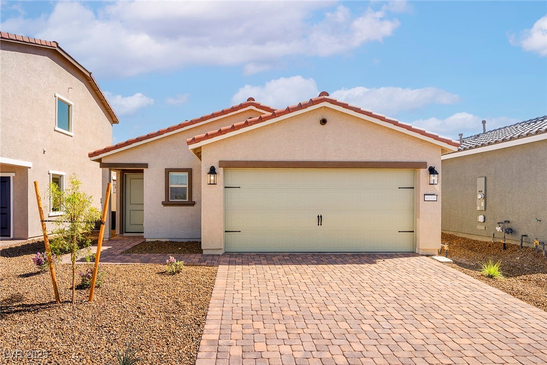 6719 Violet Cascade Avenue Property Photo