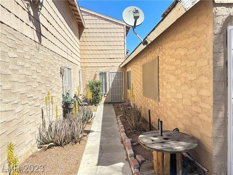 5167 Greene Lane K Property Photo 1