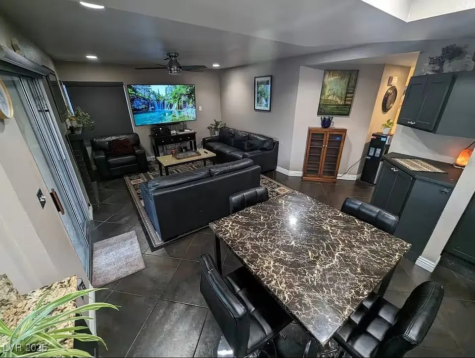 4823 Illustrious Street Property Photo 12