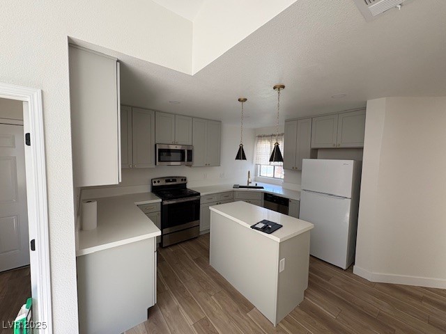 6413 Morley Avenue Property Photo 6