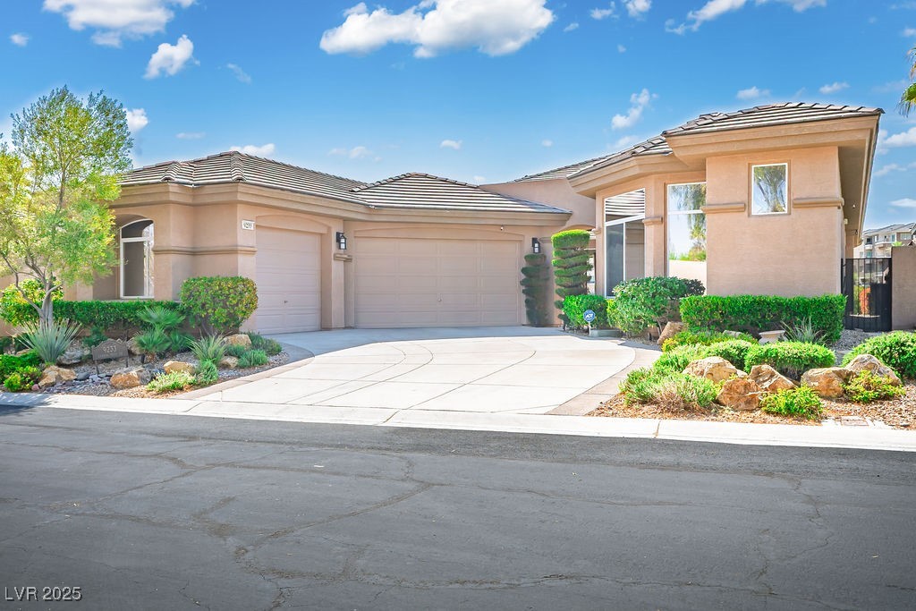 9233 Canyon Mesa Drive Property Photo 1