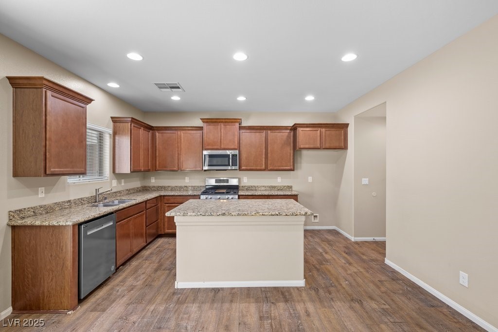 9127 Island Wolf Avenue Property Photo 14