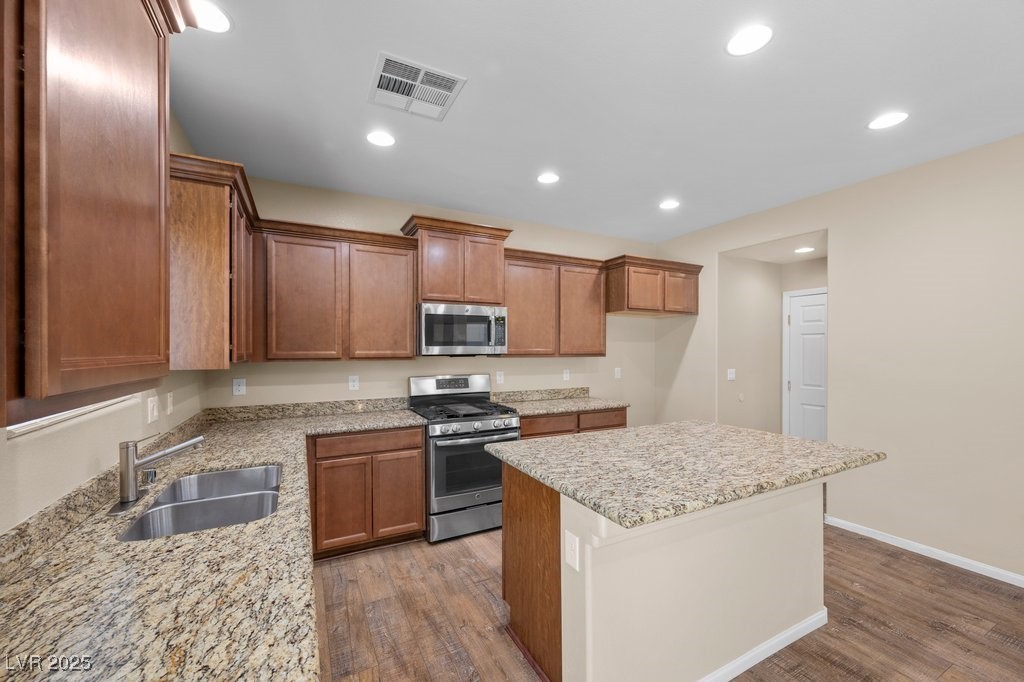 9127 Island Wolf Avenue Property Photo 15