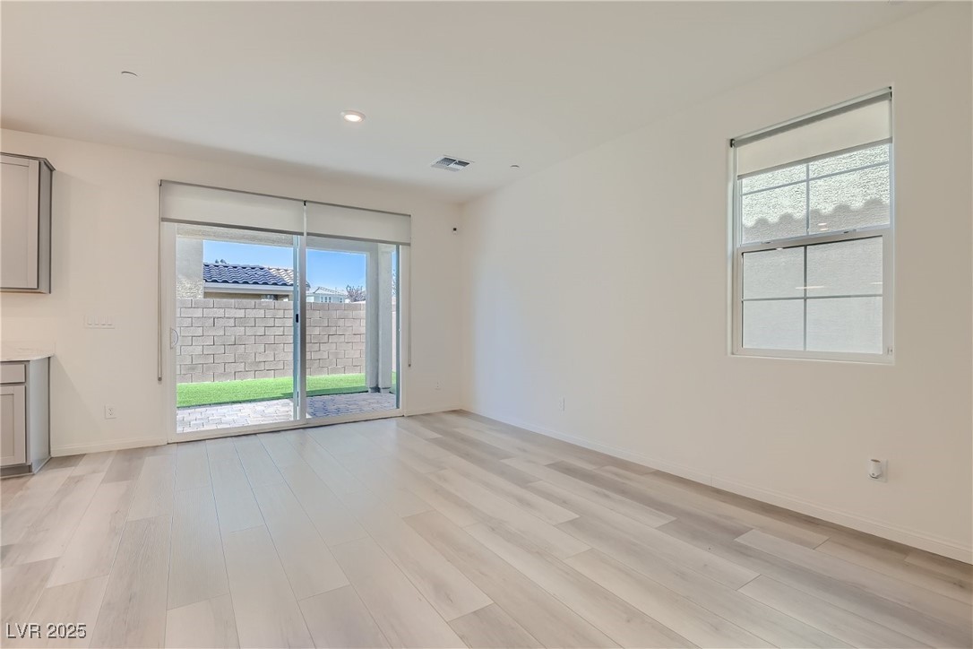 3208 Segesta Avenue Property Photo 4