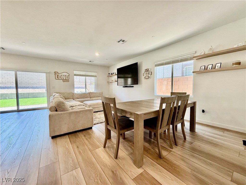 137 Rohan Crest Avenue Property Photo 2