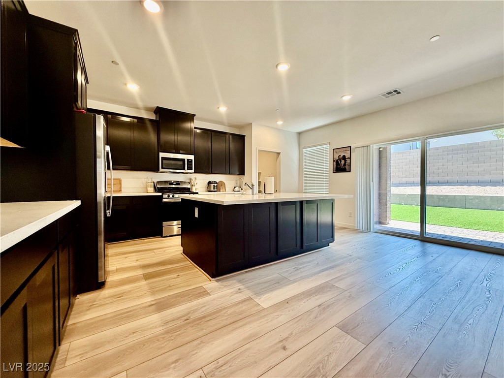 137 Rohan Crest Avenue Property Photo 5