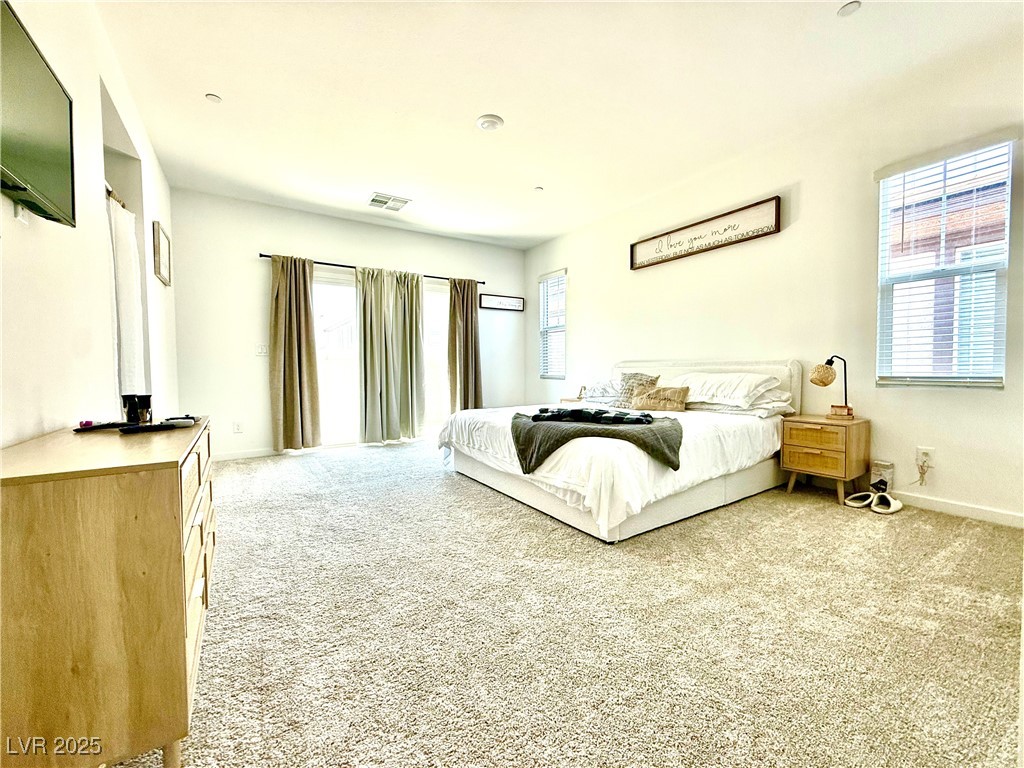 137 Rohan Crest Avenue Property Photo 9