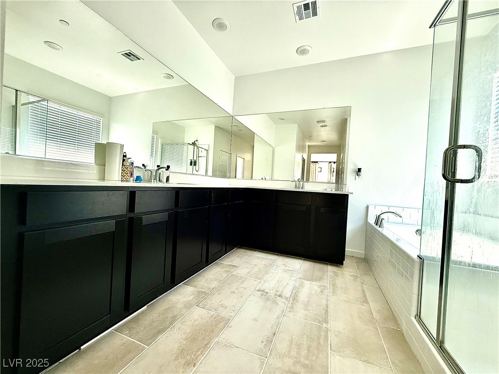 137 Rohan Crest Avenue Property Photo 10