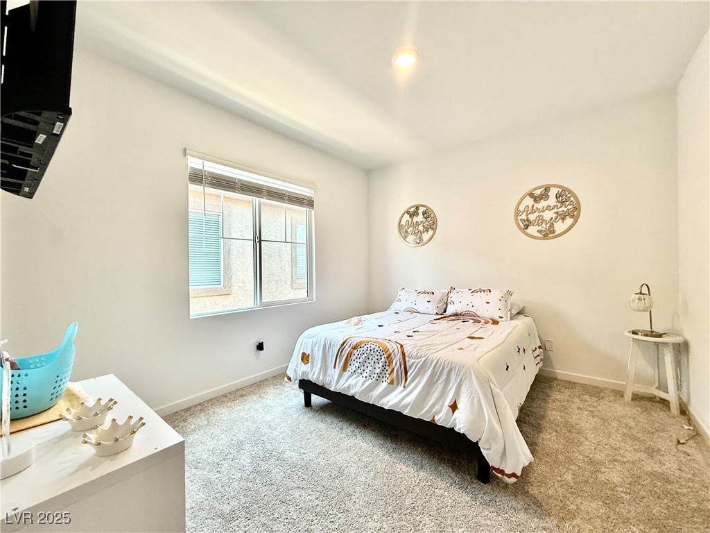 137 Rohan Crest Avenue Property Photo 18