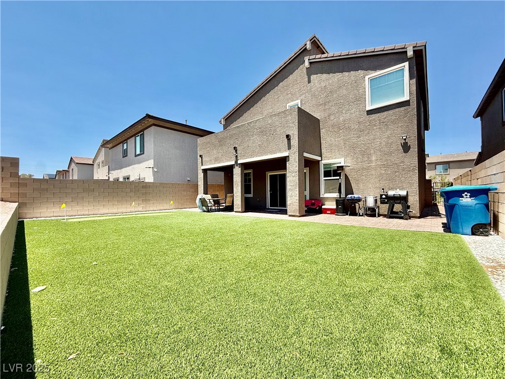 137 Rohan Crest Avenue Property Photo 22