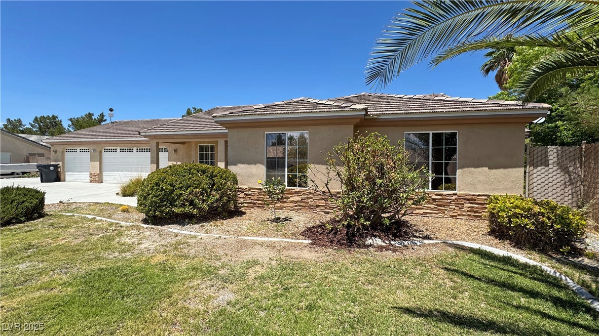 30 Diamond Bar Road Property Photo 1