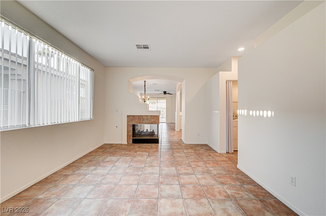 10612 Primrose Arbor Avenue Property Photo 5