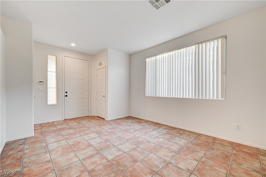10612 Primrose Arbor Avenue Property Photo 7