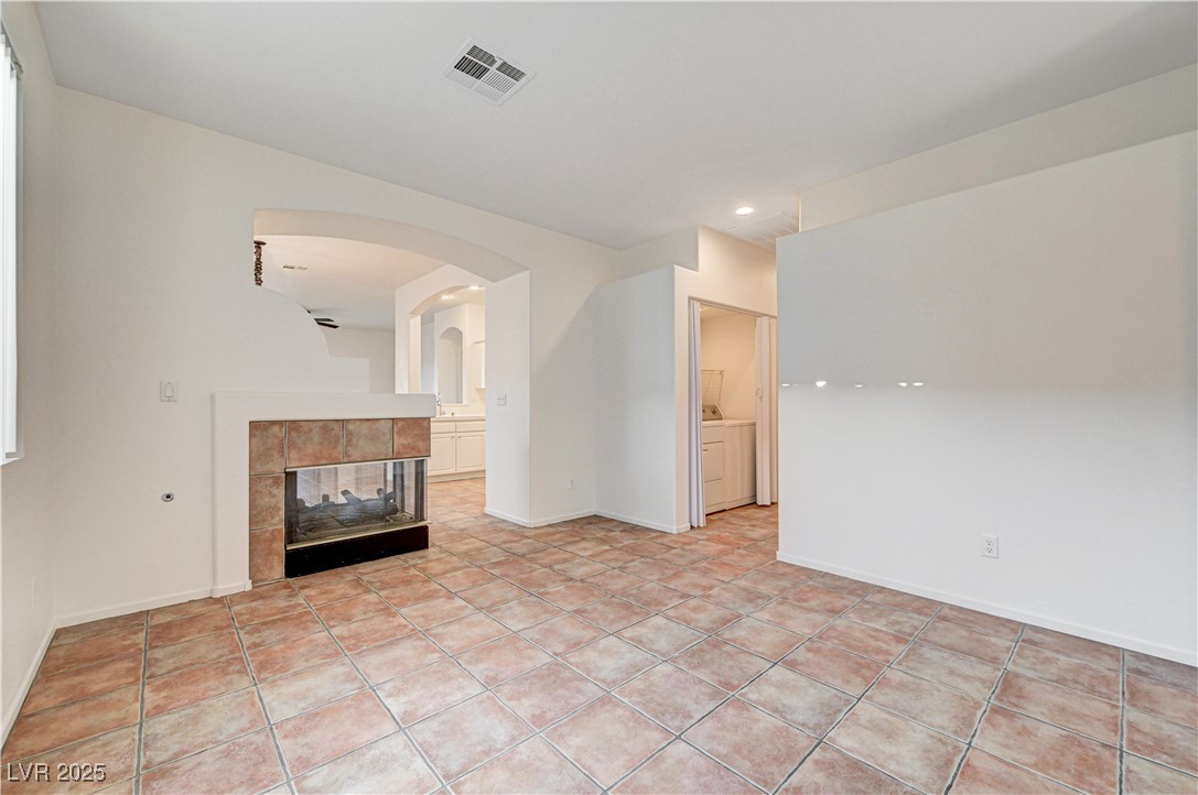 10612 Primrose Arbor Avenue Property Photo 9